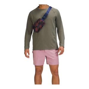 LULULEMON Everywhere Belt Bag Heritage Camo Smoky Red Night Sea LW9DOFS Unisex
